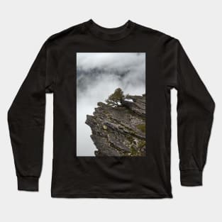 Cloud at Bluff Knoll Long Sleeve T-Shirt